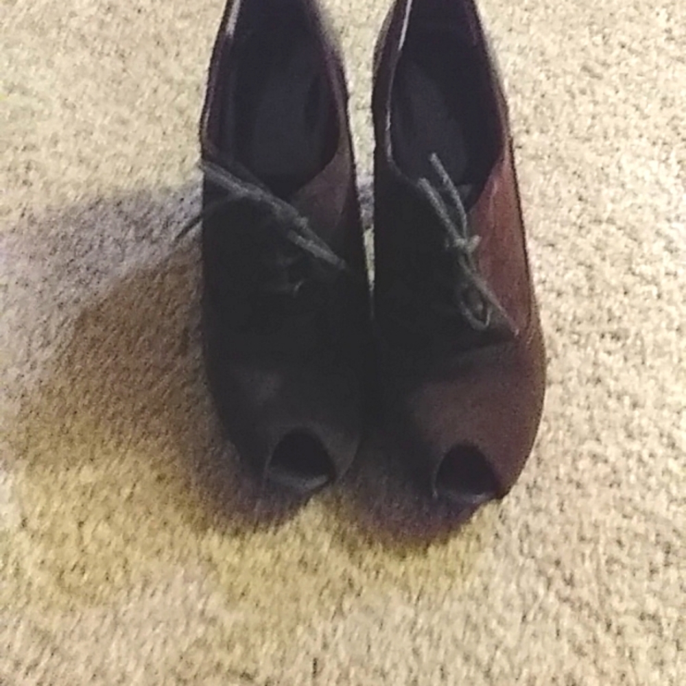 Ladies shoe